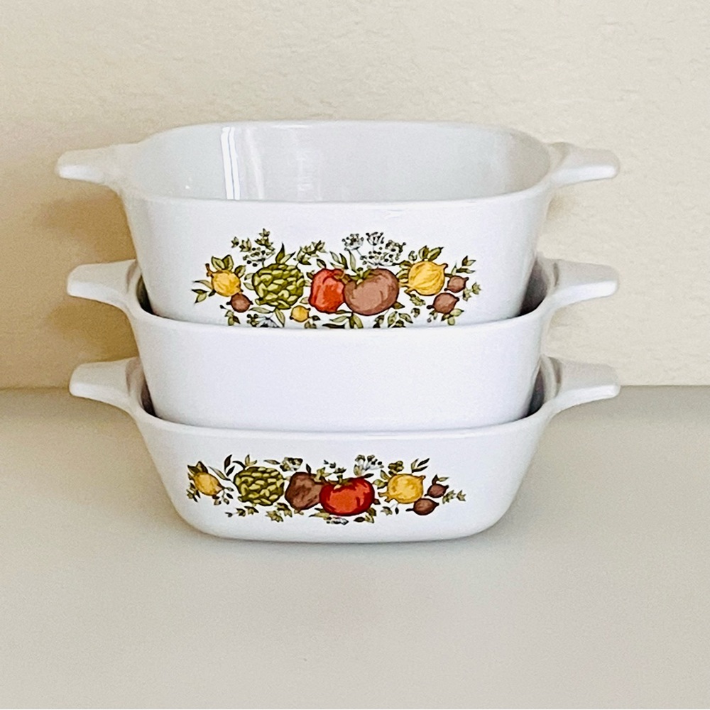 Corningware Spice O’ Life & White Petite Pans